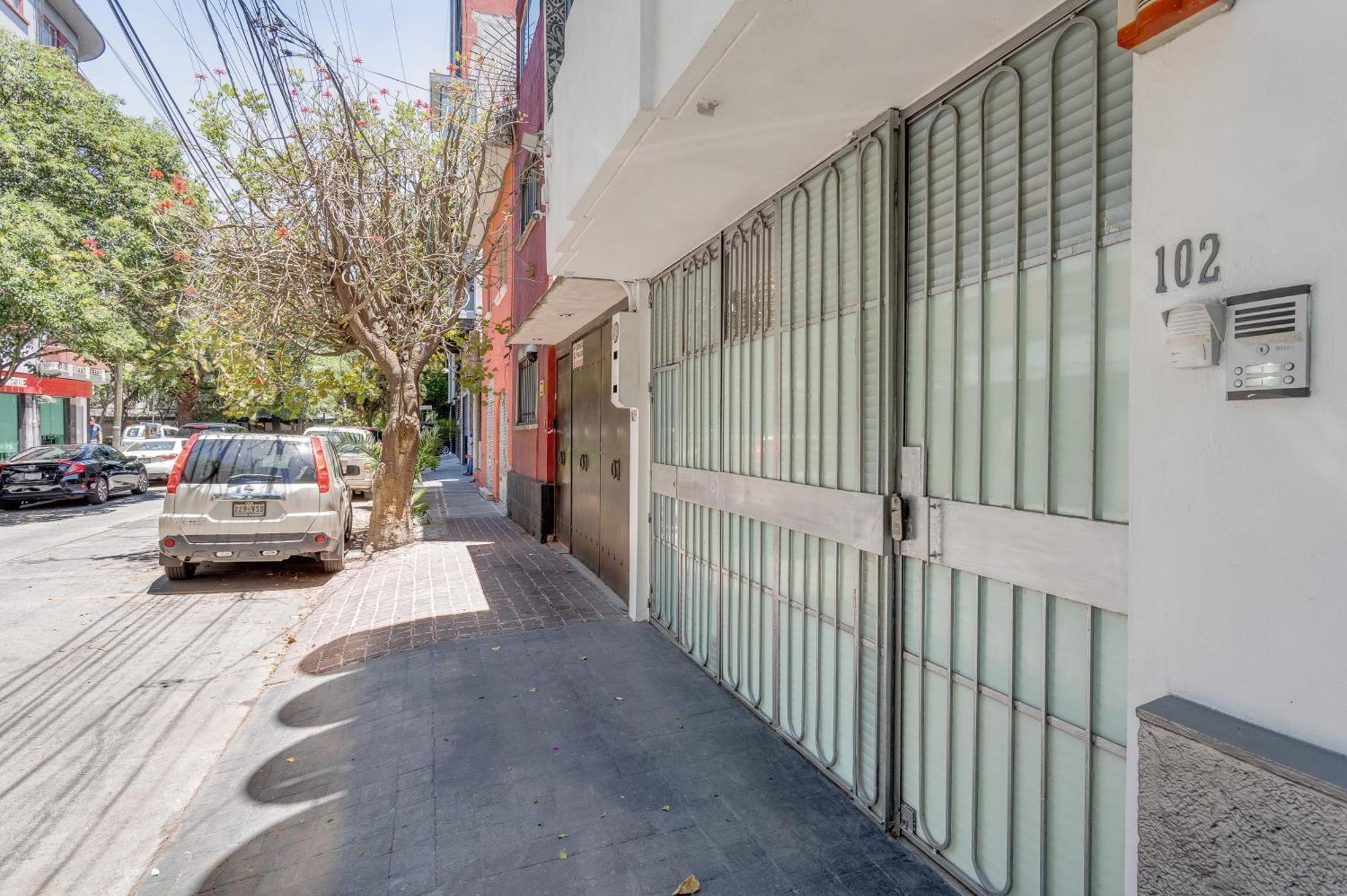 Casa Amatlan Ciento Dos Guest house